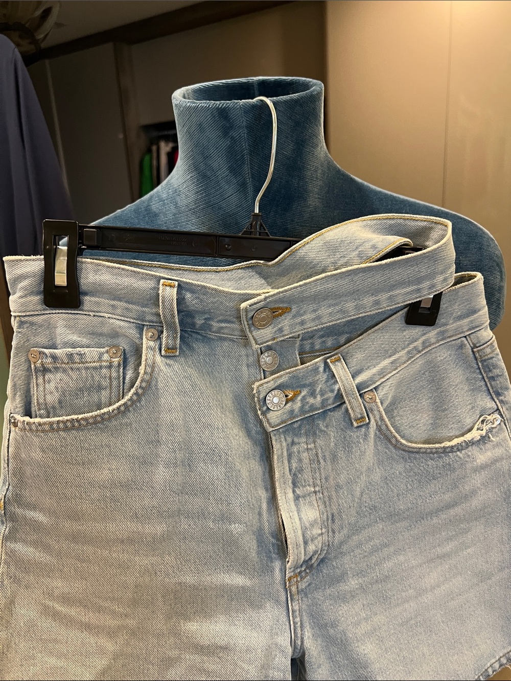 AGOLDE Light Wash High-Rise Denim Shorts - Picture 2 of 5